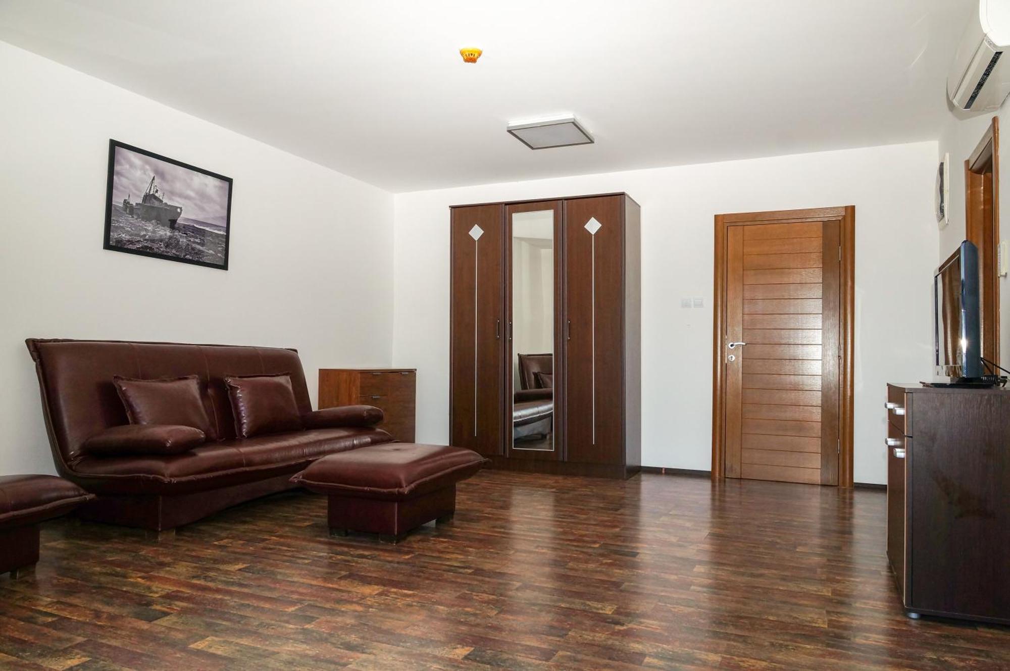 Apartment Iris With Pool Lido Of Herceg Novi Bijela Bagian luar foto