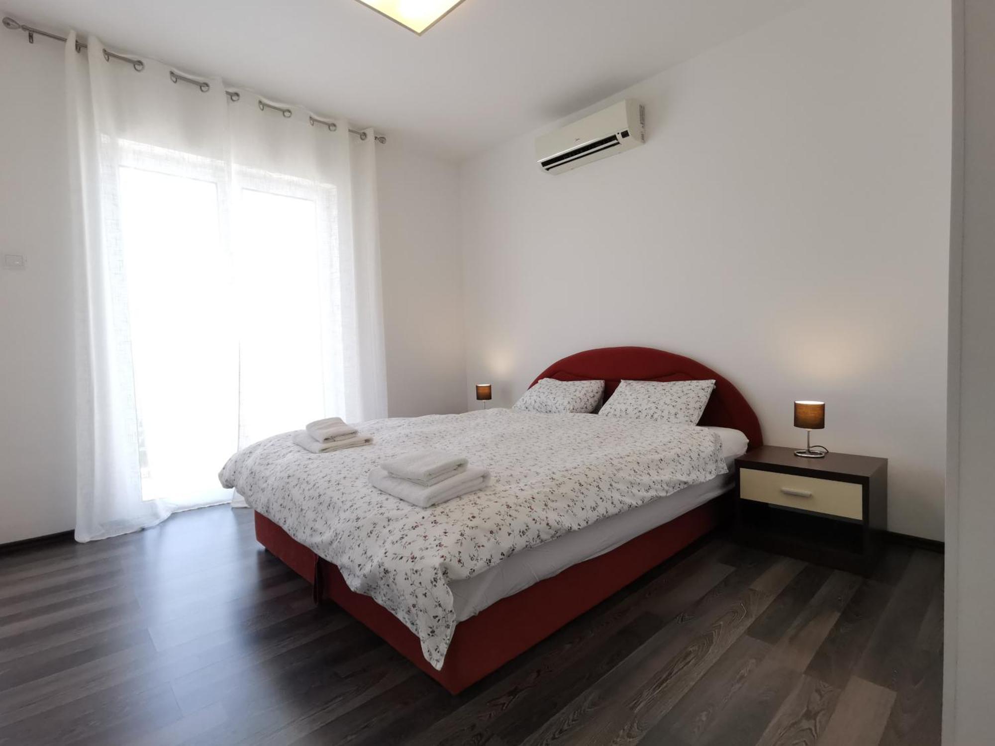 Apartment Iris With Pool Lido Of Herceg Novi Bijela Bagian luar foto